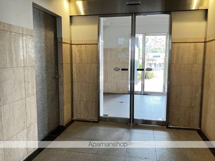 東京都昭島市東町1丁目の賃貸マンションの内装