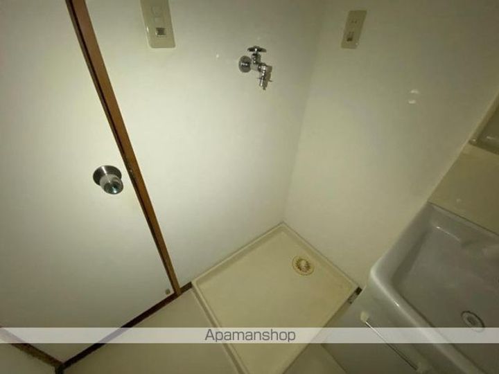 香川県高松市茜町の賃貸マンションの内装