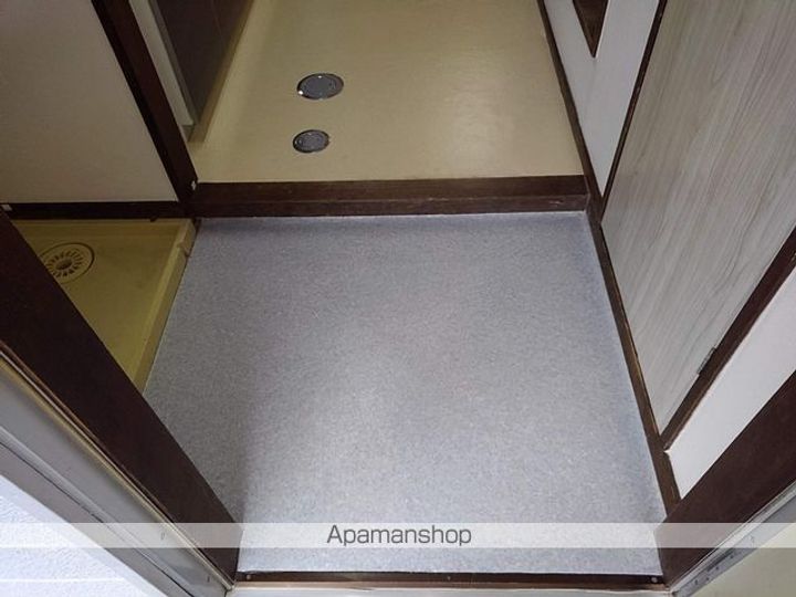 カサ・アサマ203の玄関