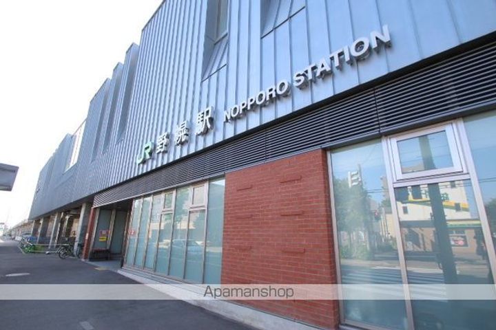 ブロックオブフラッツ103の周辺