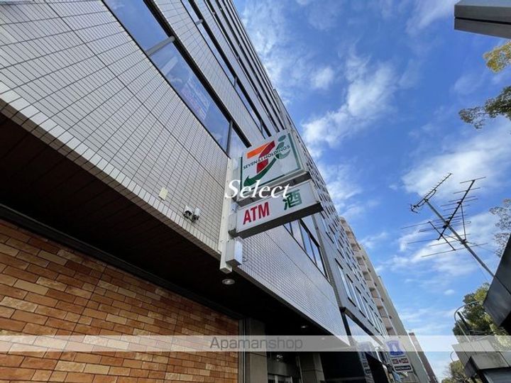 ライフレビュー横濱関内パークフロントの周辺