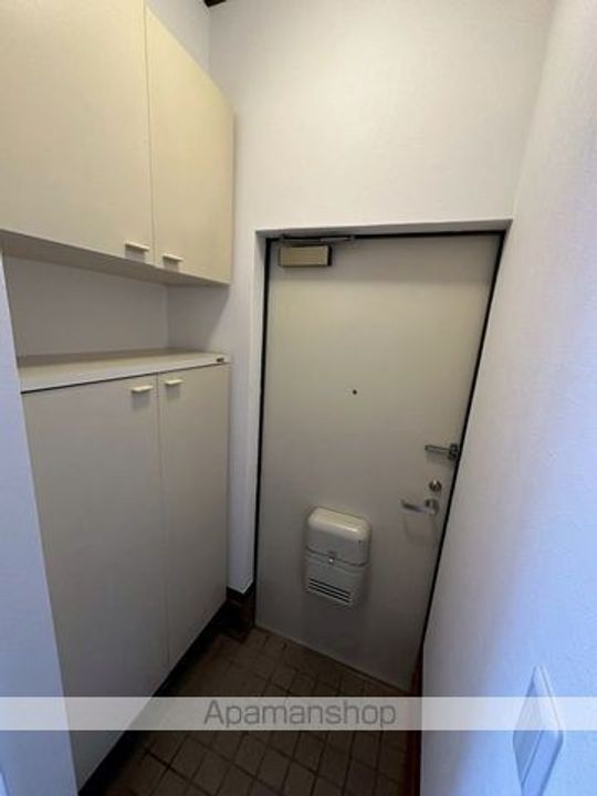 メゾニティ立石C棟102の玄関