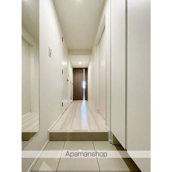 東京都練馬区中村3丁目の賃貸マンションの玄関