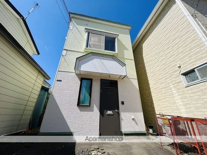 宮前町アパート2階左の外観