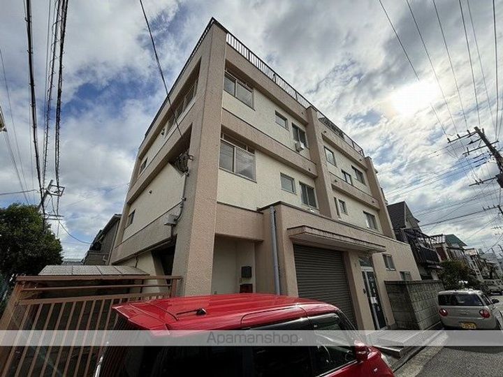 川端マンション301の外観