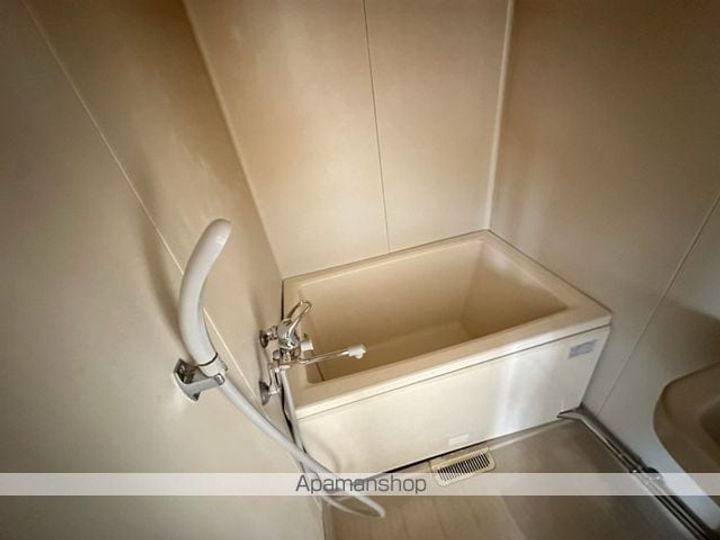 滋賀県東近江市妙法寺町の賃貸アパートの風呂