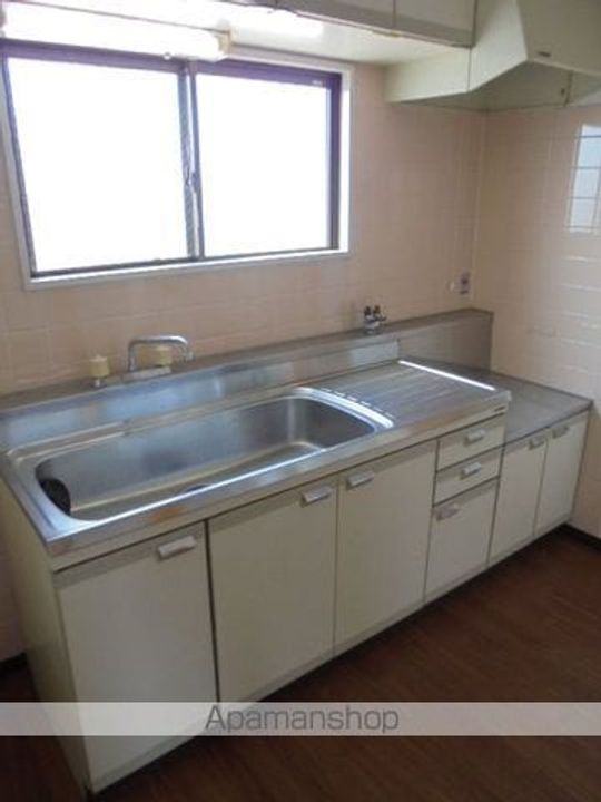 メゾンドルナのキッチン