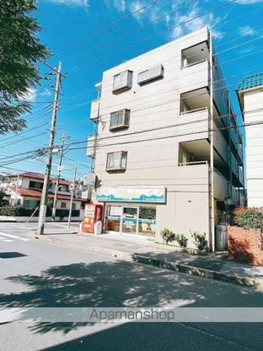 埼玉県三郷市早稲田3丁目の賃貸マンションの外観