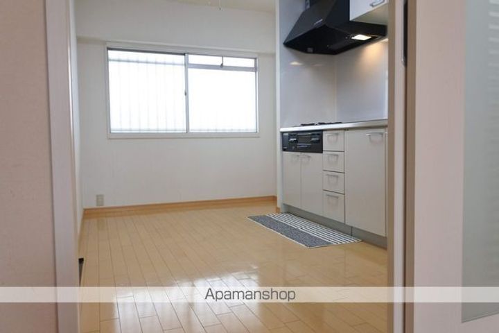 北野田大発マンションB棟の居間