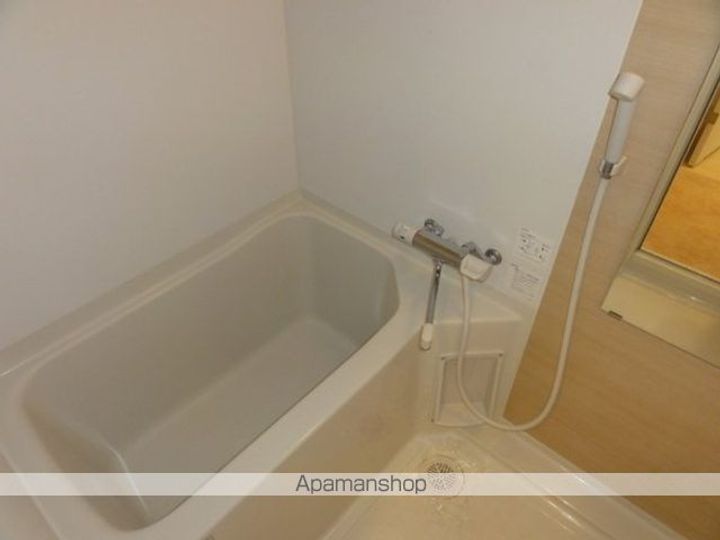 CB千早レカン103号室の風呂