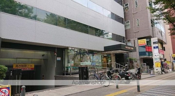 ファミーユ第2前川ビルの周辺