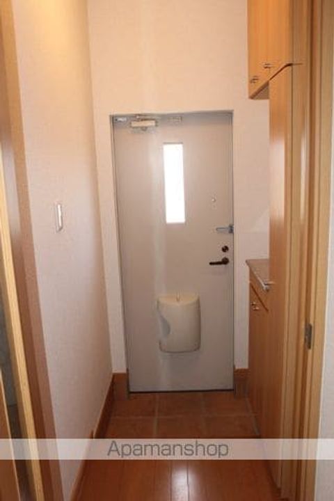 岐阜県可児郡御嵩町中の賃貸アパートの玄関