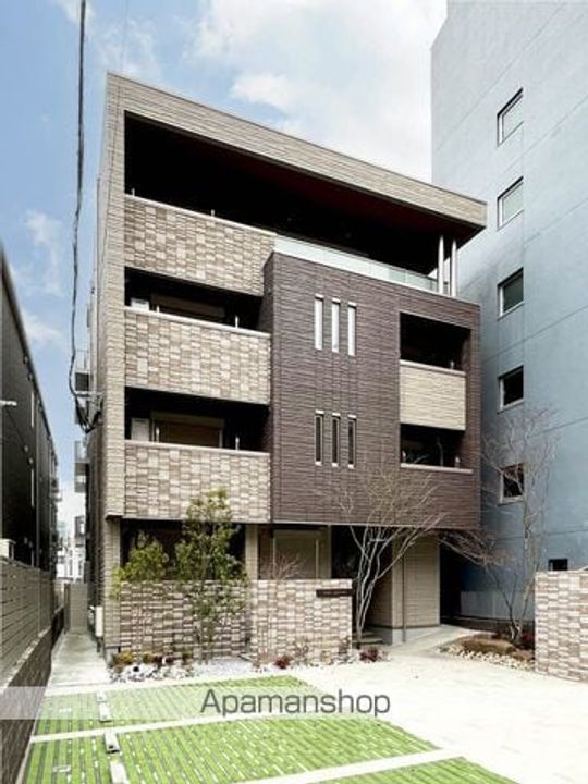 シャーメゾン赤坂けやき通りの外観