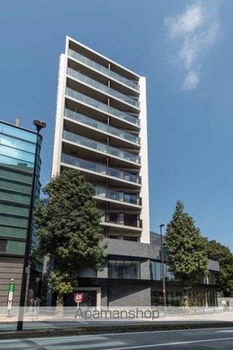 東京都港区南青山2丁目の賃貸マンションの外観