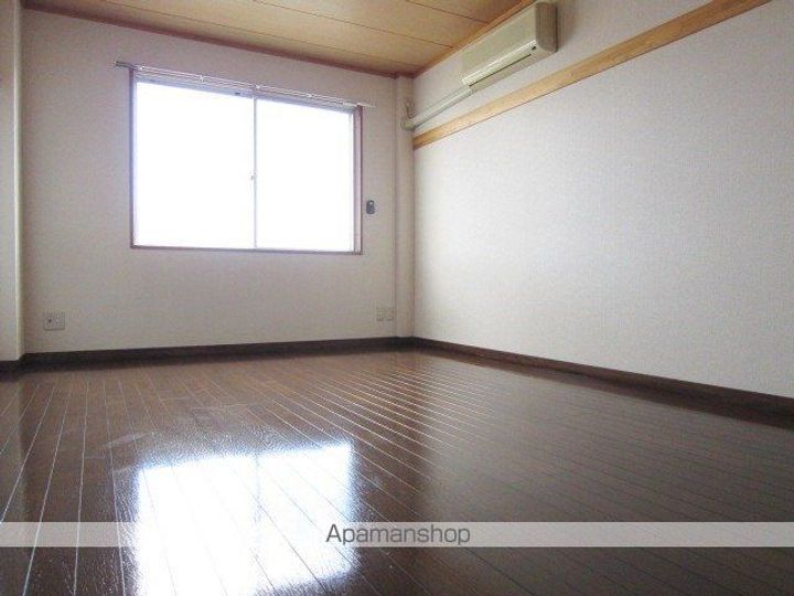 ドムス・ミワ西館の内装