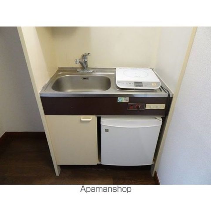 神奈川県川崎市多摩区三田1丁目の賃貸マンションのキッチン