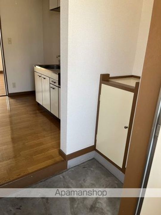 ドリームパレス宝町106の玄関