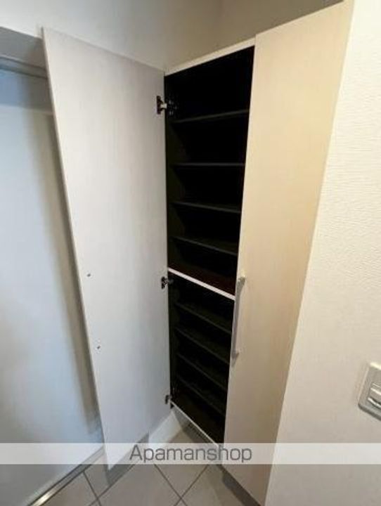 プライムブリス中野富士見町Ⅱの玄関