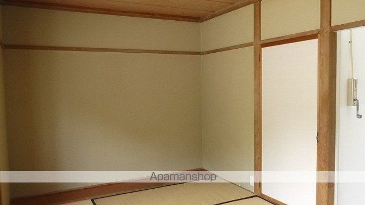 ハイツ鶴峰10の内装