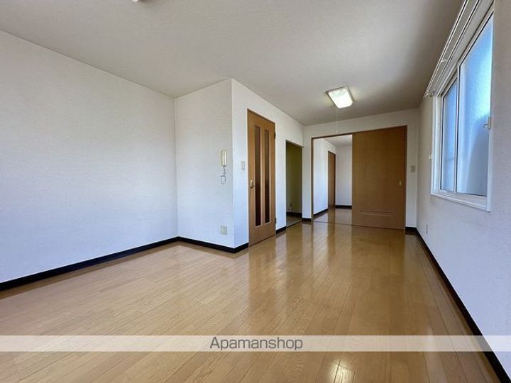 サンライズヒル202の居間