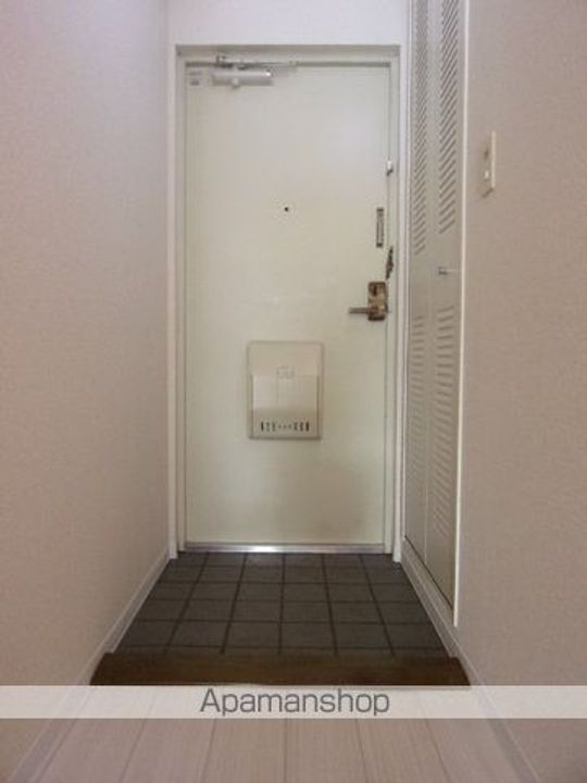 エトワールハイツ102の玄関