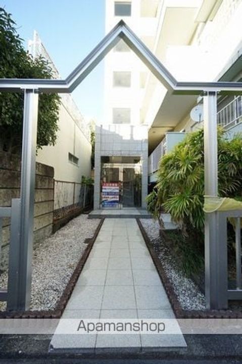 国光マンションの外観