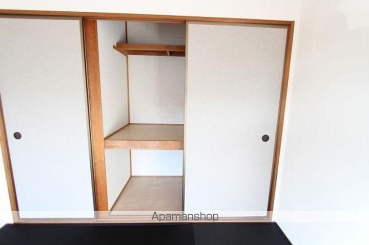 シューグランドールA・B棟A103の内装