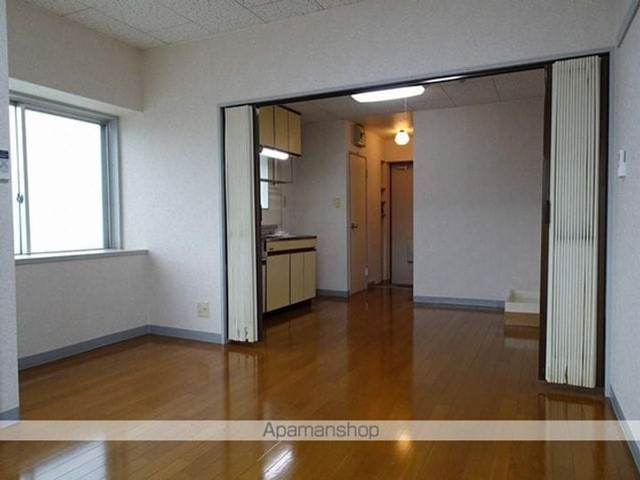 宮城県仙台市青葉区北山3丁目の賃貸マンション407の居間