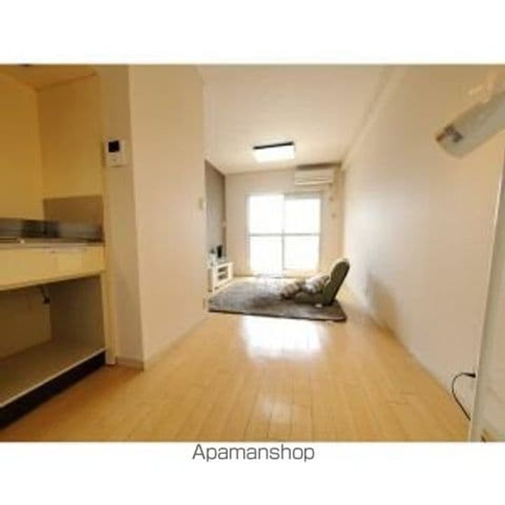 ナビオ杁中4Cの居間