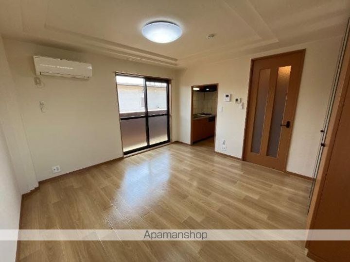 フィールドアップの内装