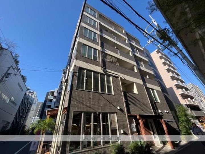 アルバーロ イーリスARBARO IRISの外観