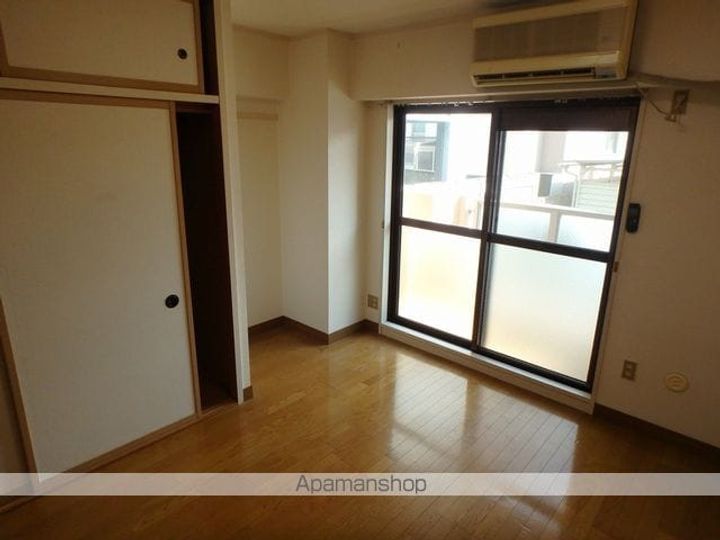 開智ハイツ105の居間