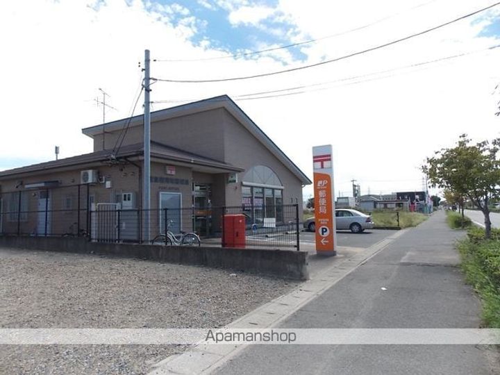 SURPLUS THREE丘Eの周辺