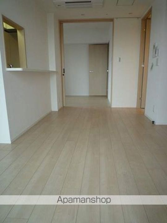 メゾンカルム本郷の居間