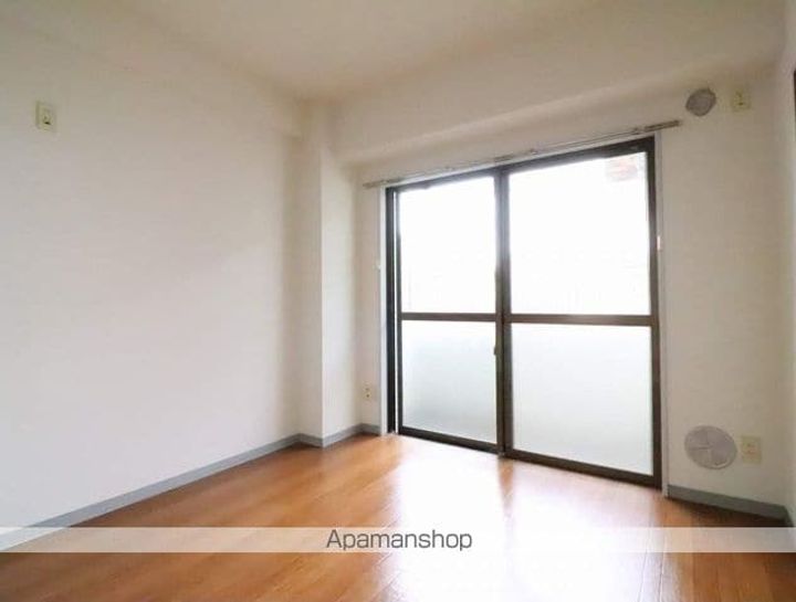 メゾンドボヌアーの居間