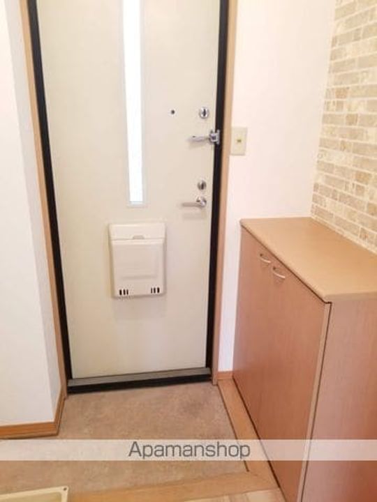 コーポクラサンⅢ102の玄関