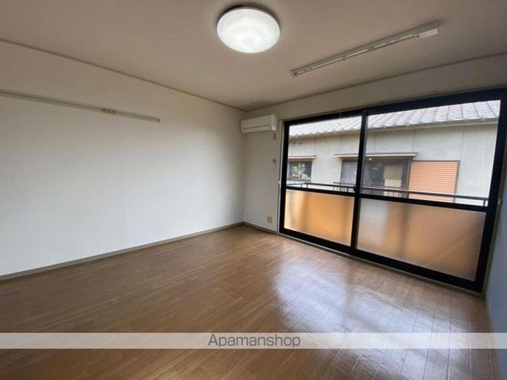 香川県高松市円座町の賃貸アパートの内装