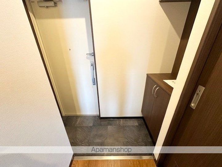 滋賀県彦根市南川瀬町の賃貸アパートの玄関