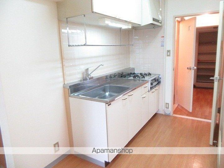 レジデンス八日町704の内装