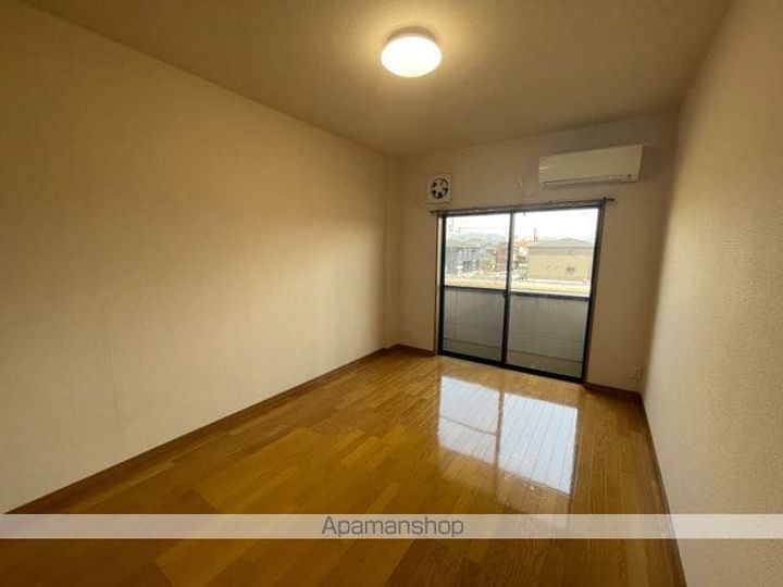 ワンルーム友18の内装