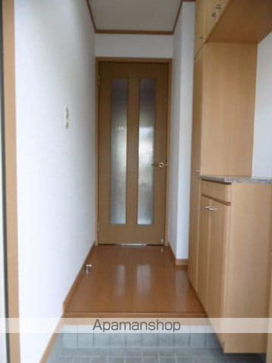 ベルソレイユA101の玄関