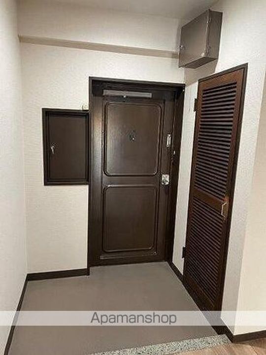 ライオンズマンションちくさ603の玄関