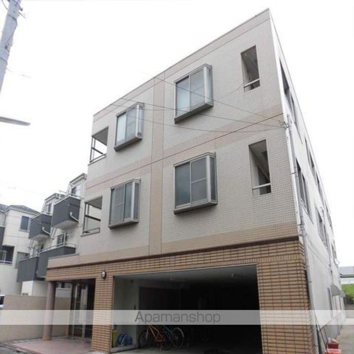 ヴィーナステージの外観