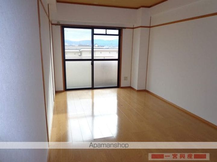 モンシャレー松山302の内装