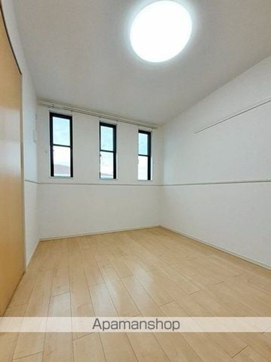 愛媛県今治市南高下町1丁目の賃貸アパートの内装