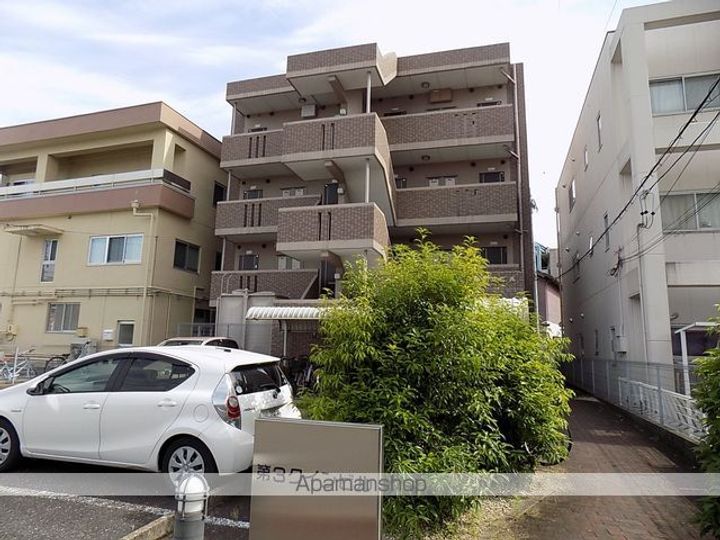 第3クインビルの外観