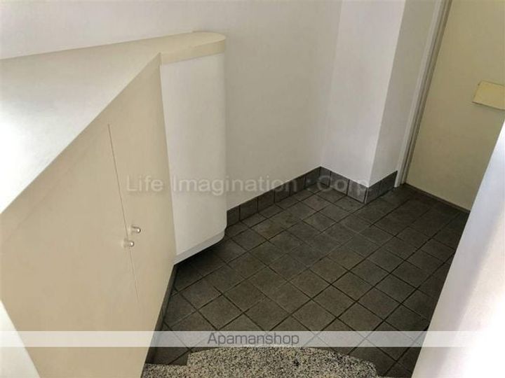 レジデンス大津504の玄関