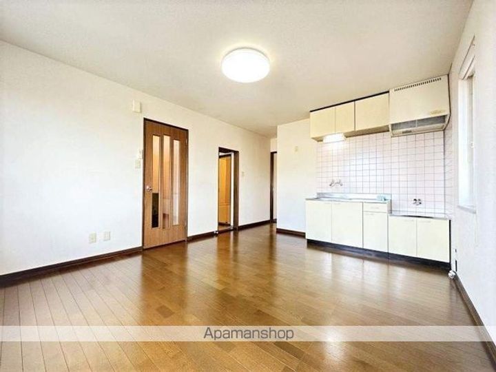 ハウス栗の木202の内装