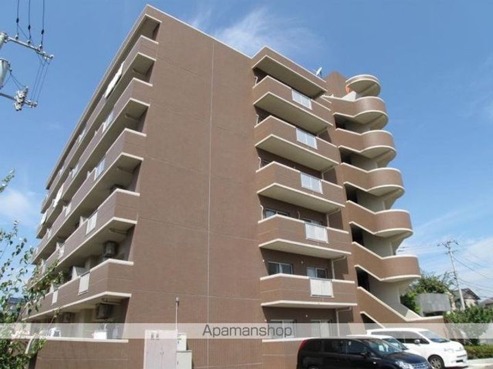 香川県高松市木太町の賃貸マンションの外観