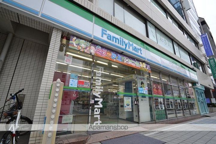 シャーメゾンステージ中央通りの周辺